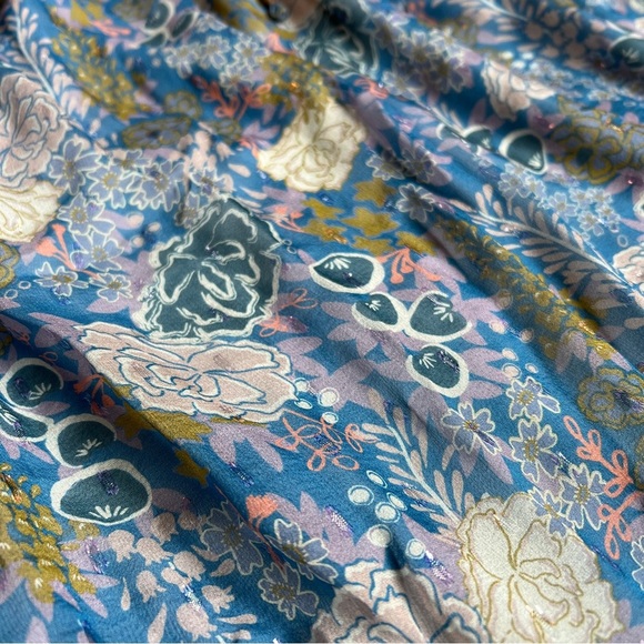 Marie Oliver Blue Floral Silk Top Size Large Sleeveless Neck Tie ruffle - Picture 3 of 10